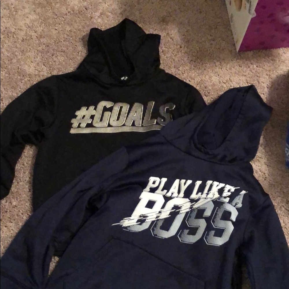 2 Children’s place hoodies boys